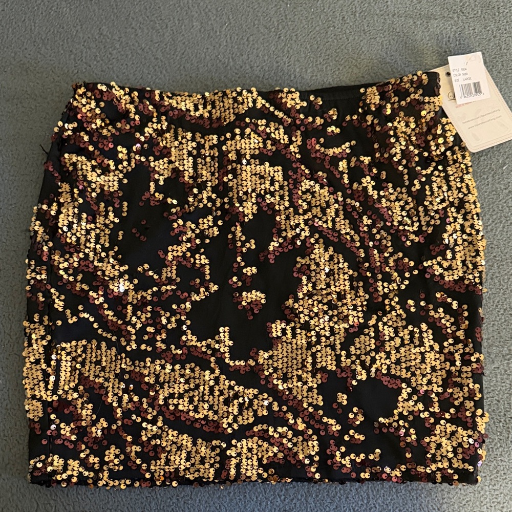 Lily White Black and Gold Sequin Mini Skirt